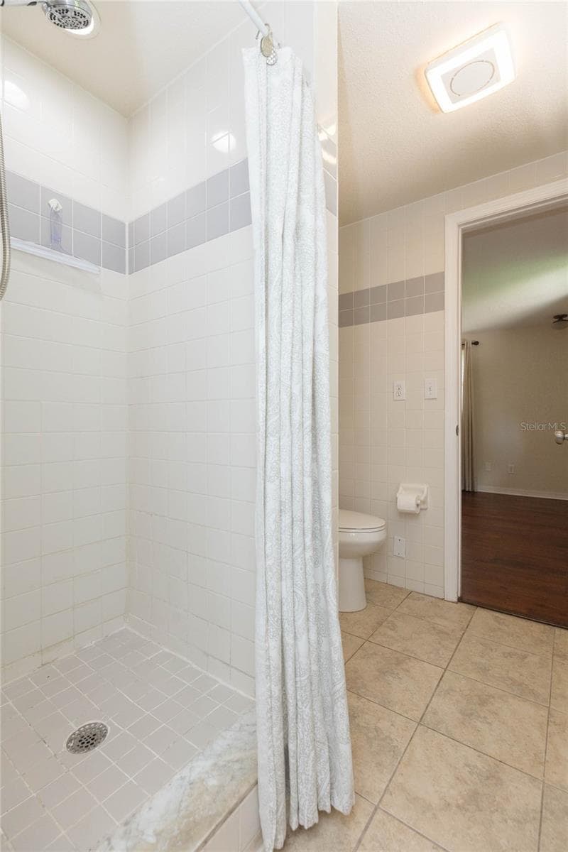 8719 HANDCART ROAD — photo 28 of 63