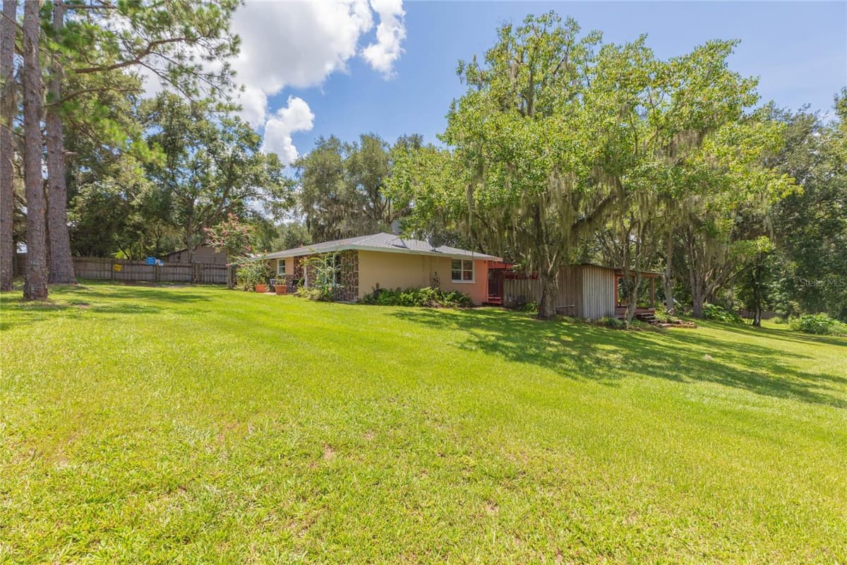8719 HANDCART ROAD — photo 52 of 63