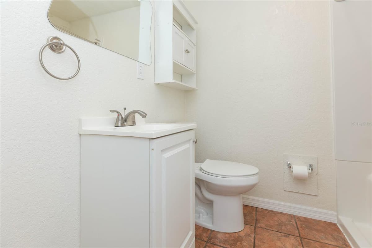 8719 HANDCART ROAD — photo 18 of 63