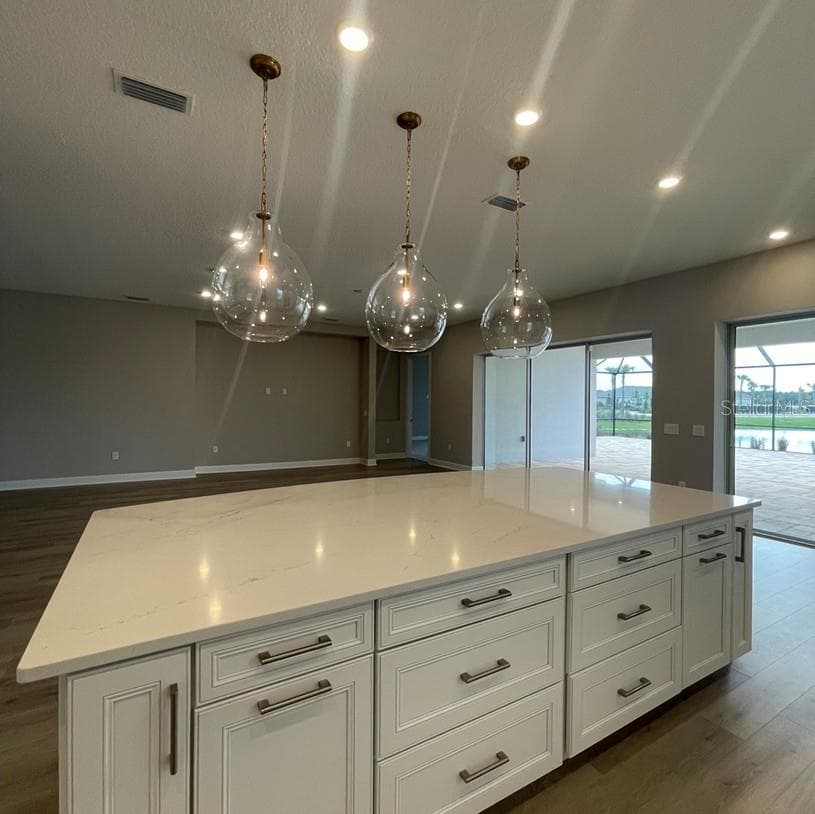 4364 CURACAO PLACE — photo 4 of 12