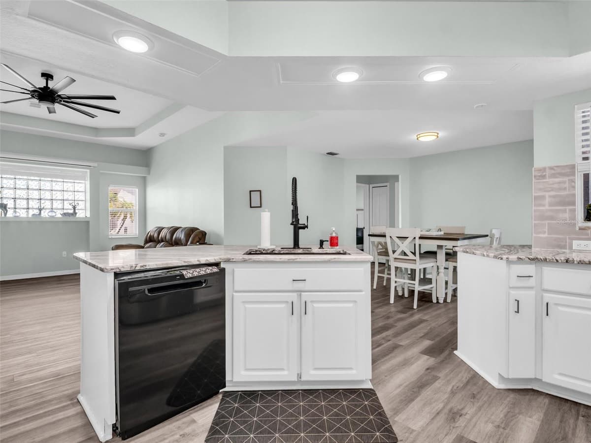 13635 MUFFIN COURT — photo 8 of 55