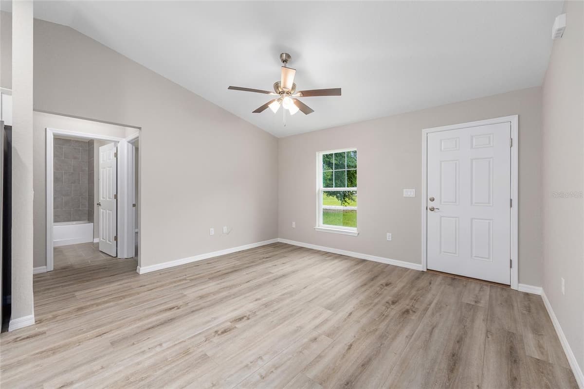 21812 RAINBOW LAKES BOULEVARD — photo 4 of 17