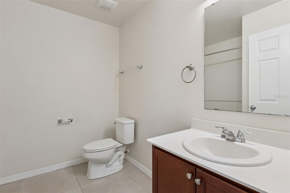 4602 HARVEST ROW LANE — photo 14 of 26