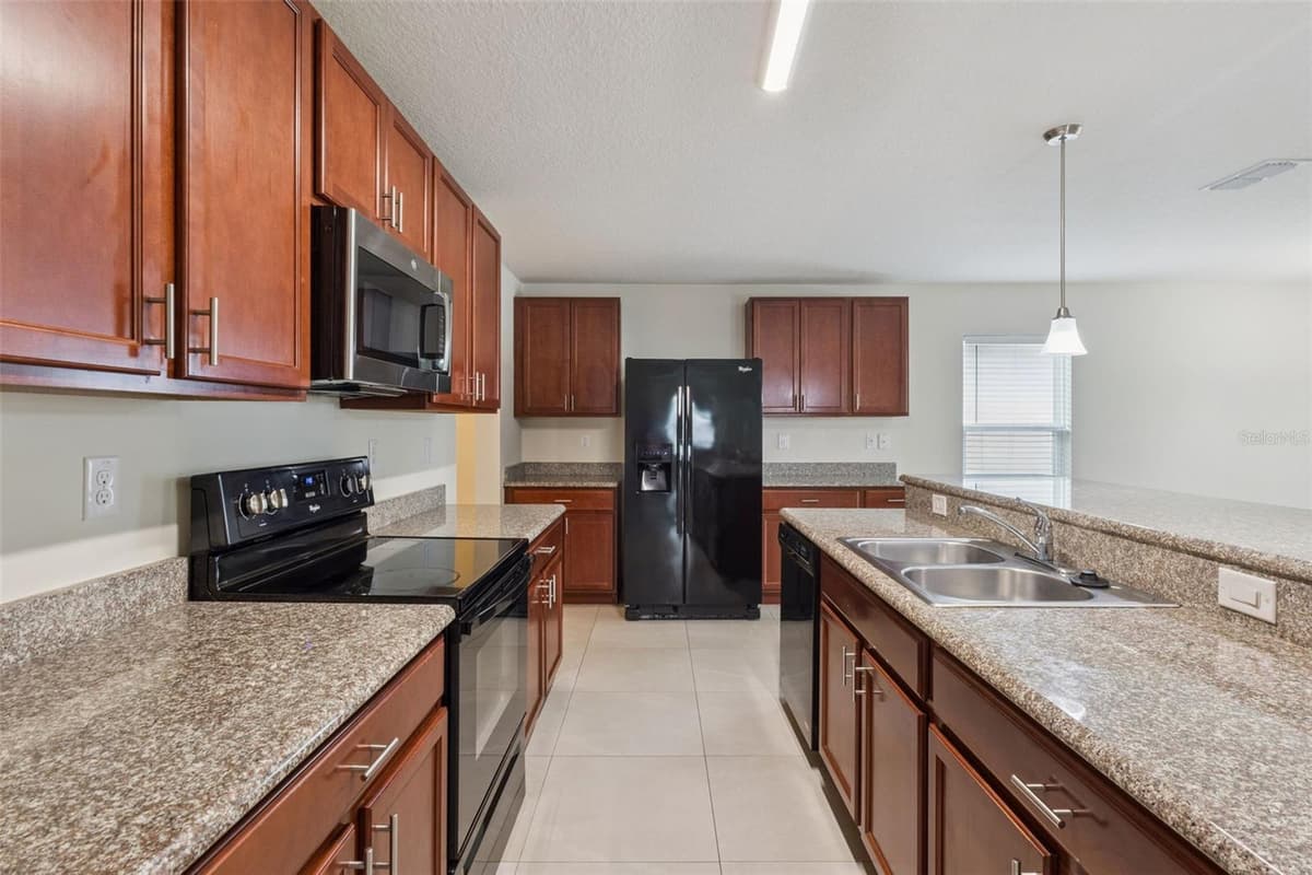 4602 HARVEST ROW LANE — photo 6 of 26