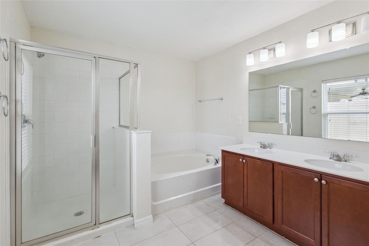 4602 HARVEST ROW LANE — photo 13 of 26