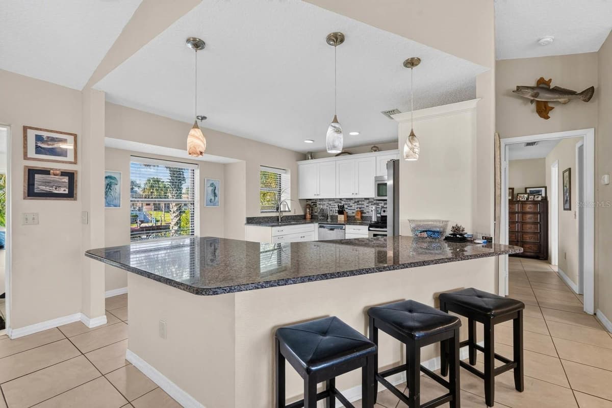 109 CORAL REEF COURT — photo 9 of 46