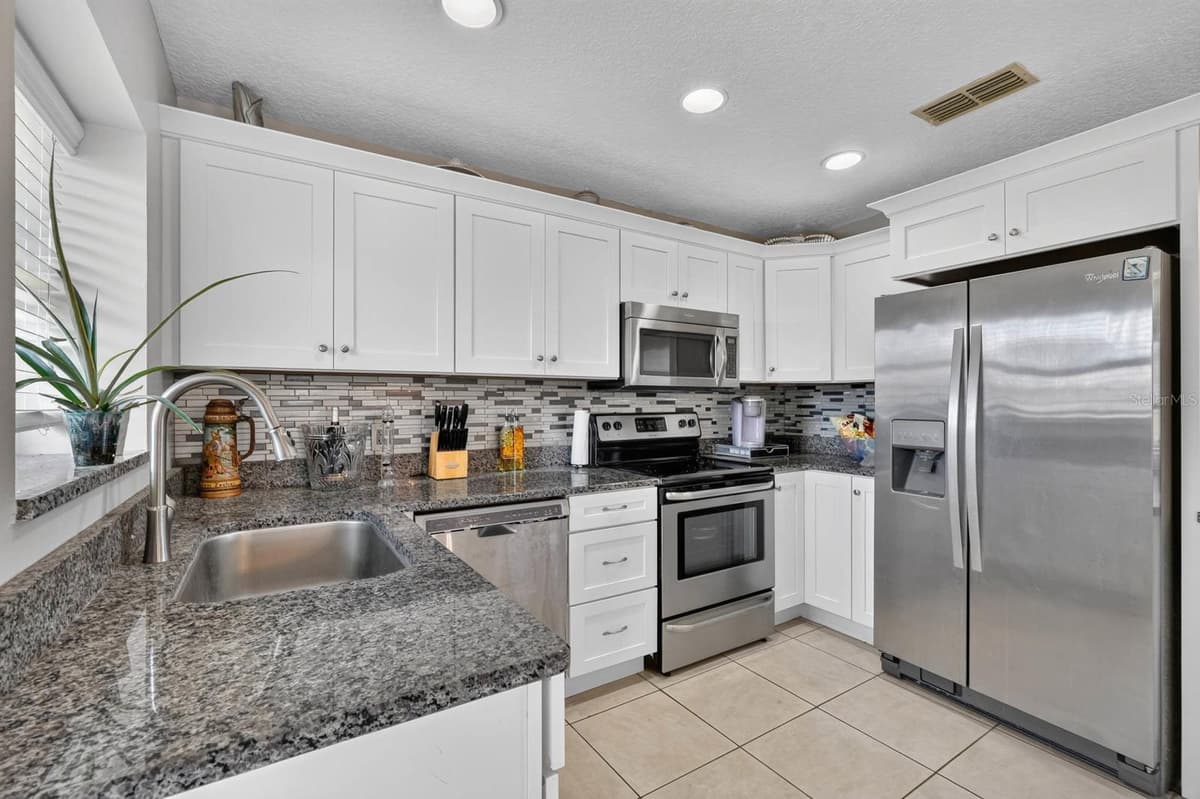 109 CORAL REEF COURT — photo 11 of 46