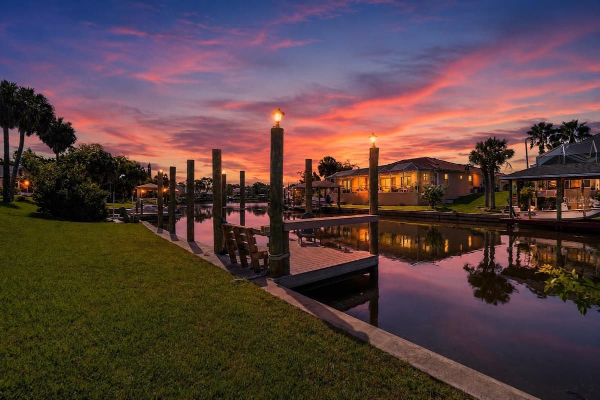 109 CORAL REEF COURT — photo 2 of 46