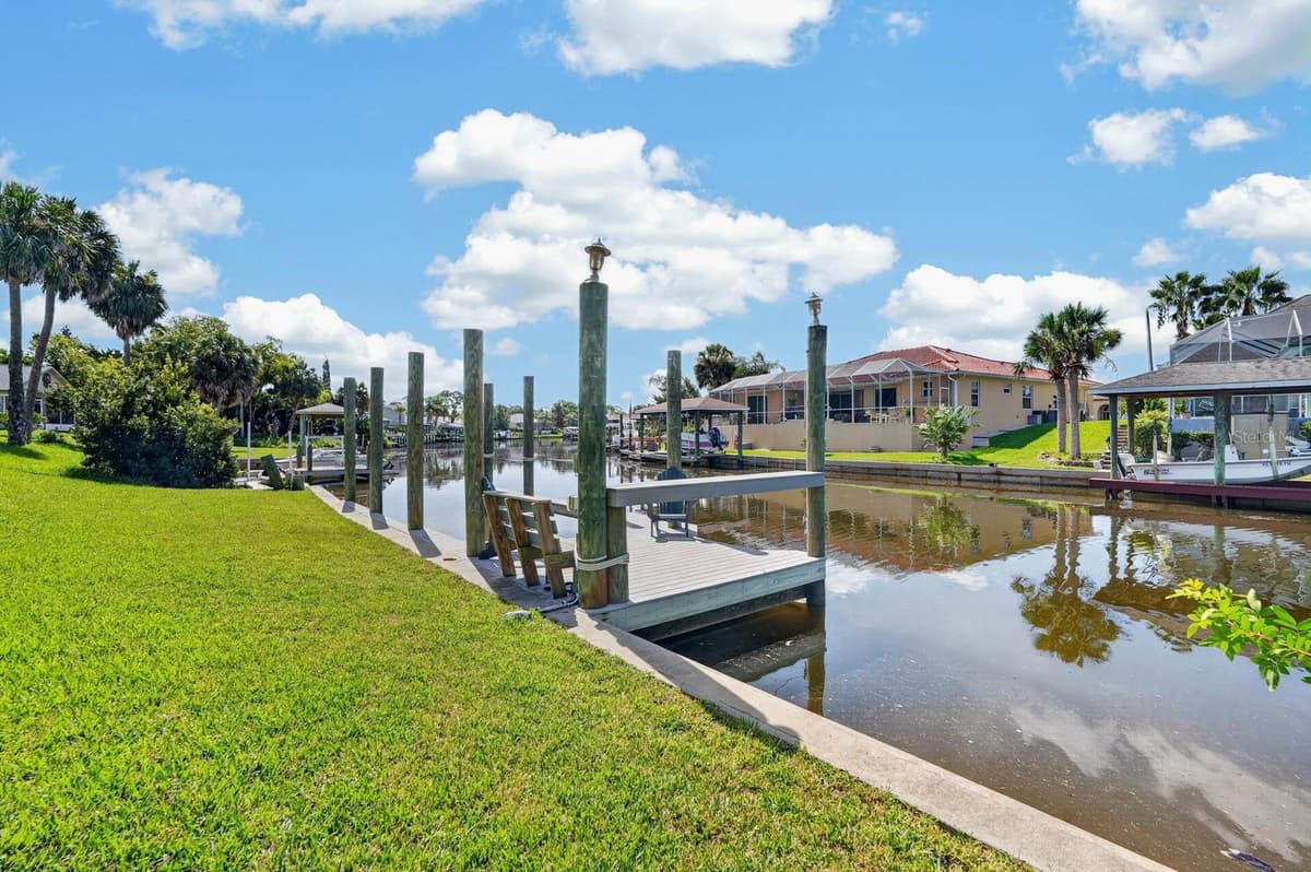 109 CORAL REEF COURT — photo 32 of 46