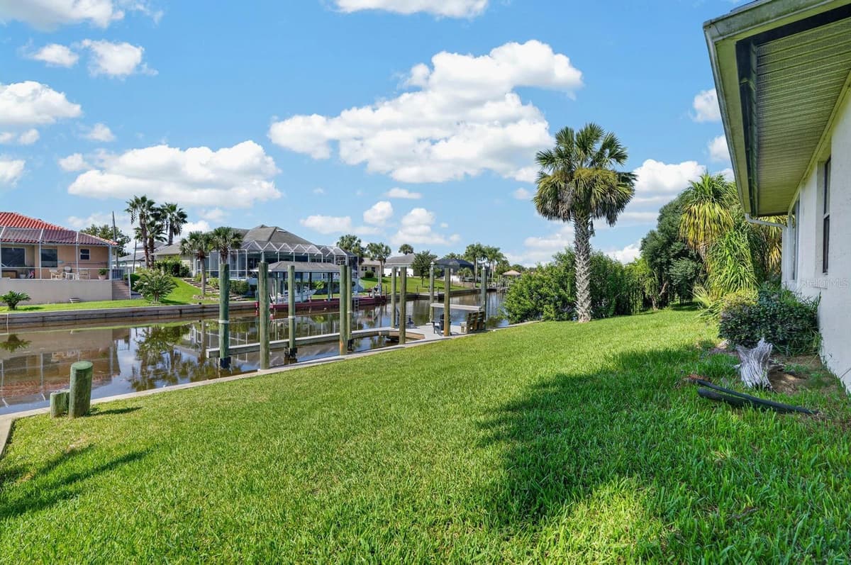 109 CORAL REEF COURT — photo 33 of 46