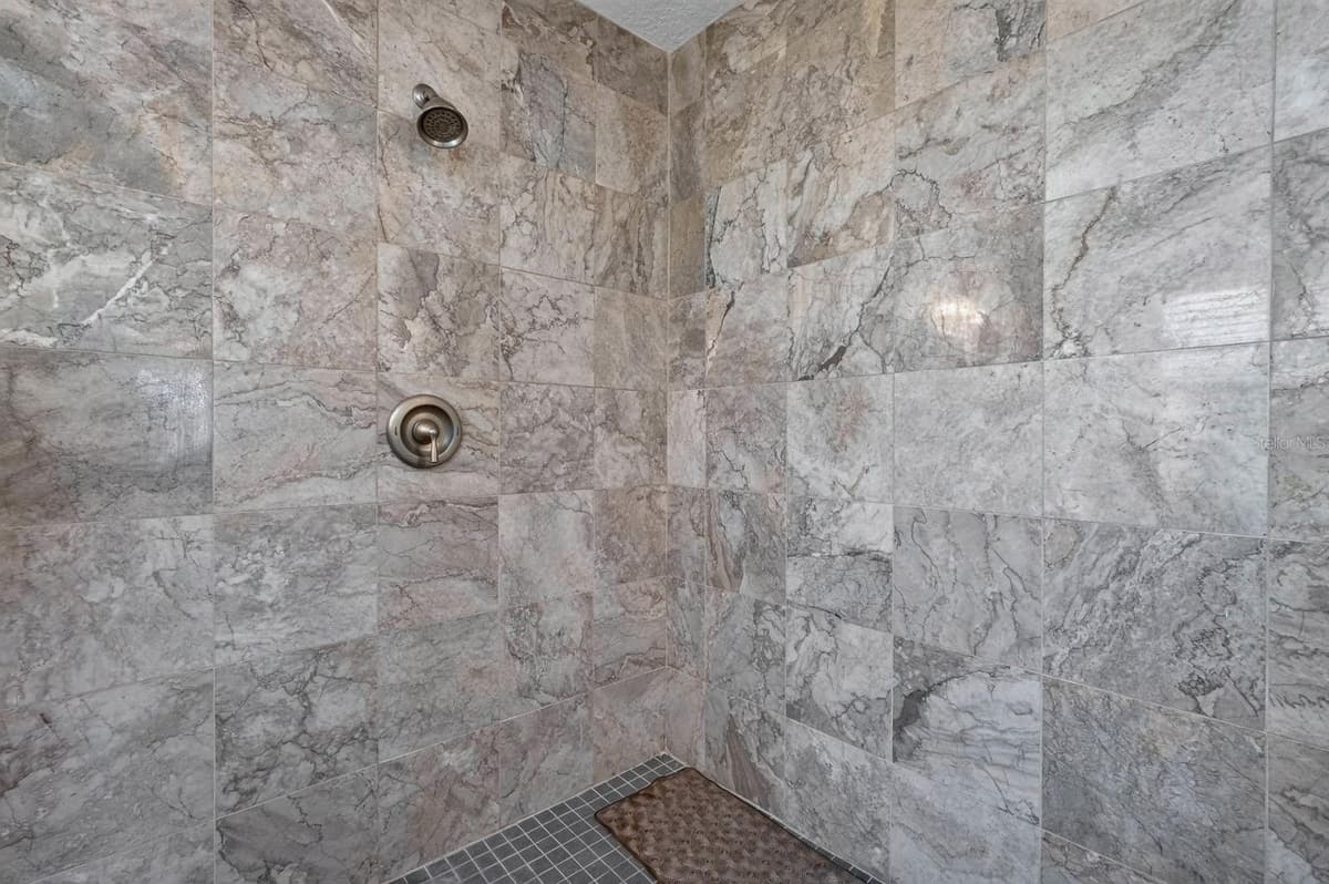 109 CORAL REEF COURT — photo 20 of 46