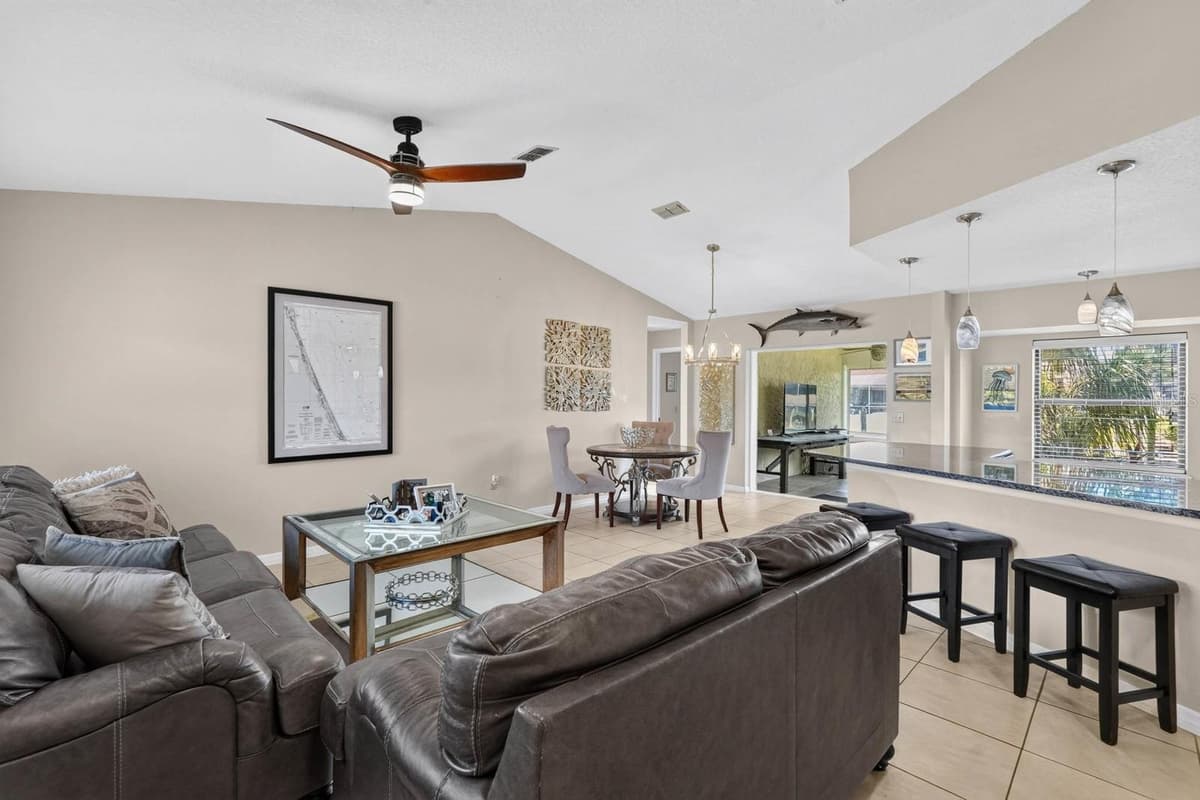 109 CORAL REEF COURT — photo 8 of 46