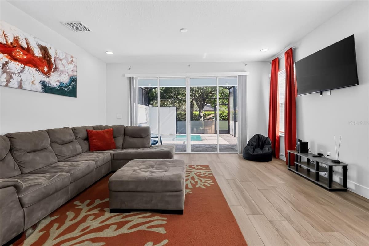 17507 HIDDEN FOREST DRIVE — photo 13 of 25
