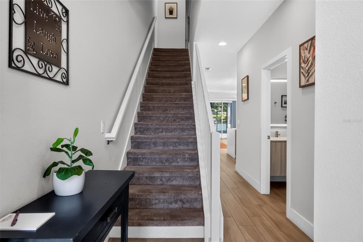 17507 HIDDEN FOREST DRIVE — photo 10 of 25