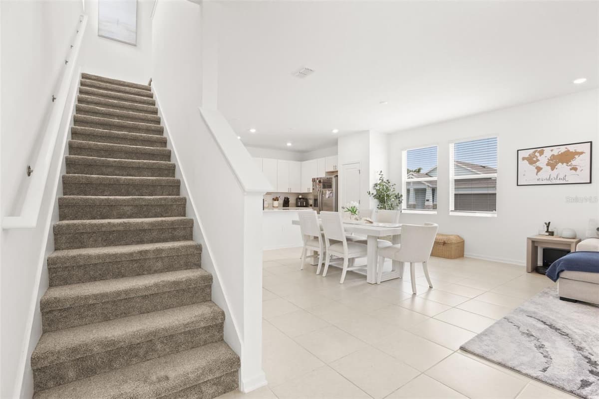 750 HONEYROCK STREET — photo 15 of 36