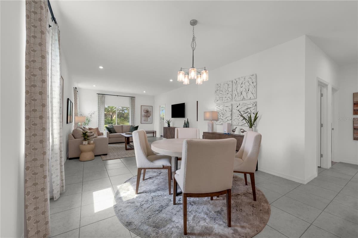 637 CASTLEFORD AVENUE — photo 13 of 31