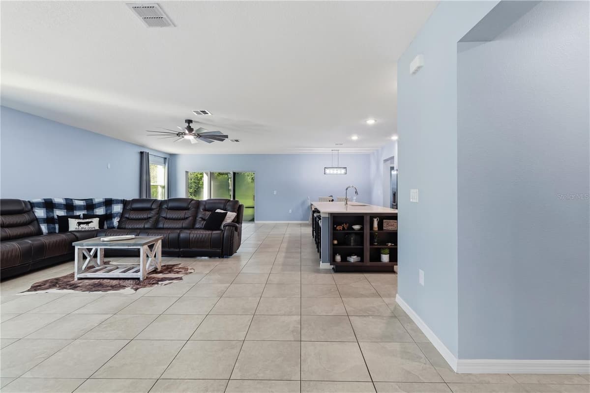 14557 CEDARWOOD AVENUE — photo 9 of 62
