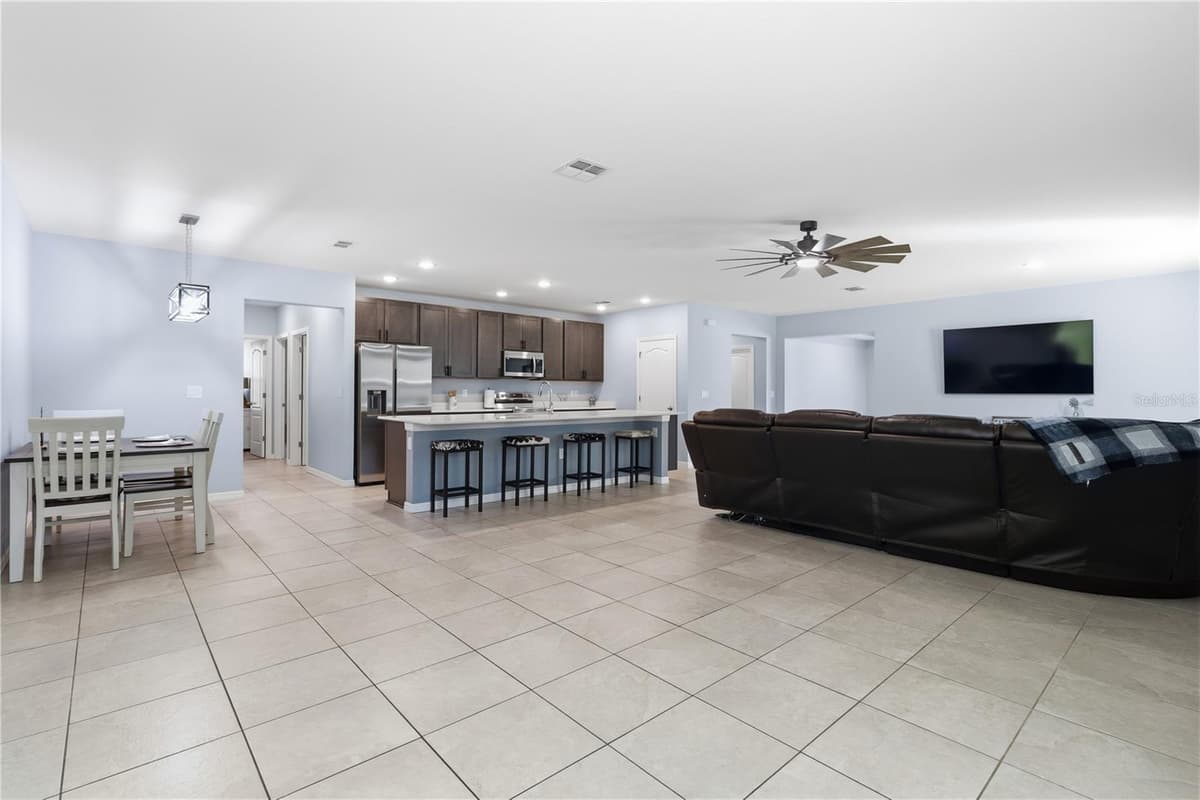 14557 CEDARWOOD AVENUE — photo 14 of 62