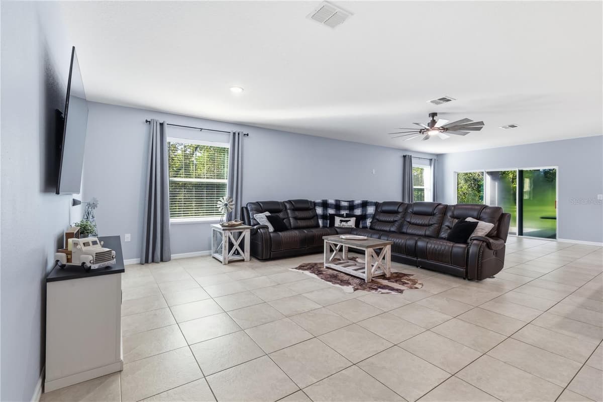 14557 CEDARWOOD AVENUE — photo 10 of 62