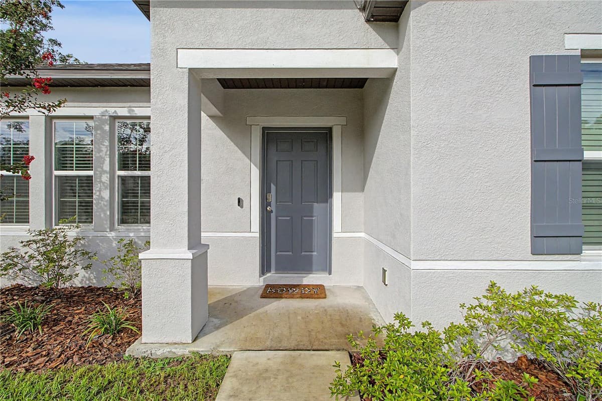 14557 CEDARWOOD AVENUE — photo 3 of 62