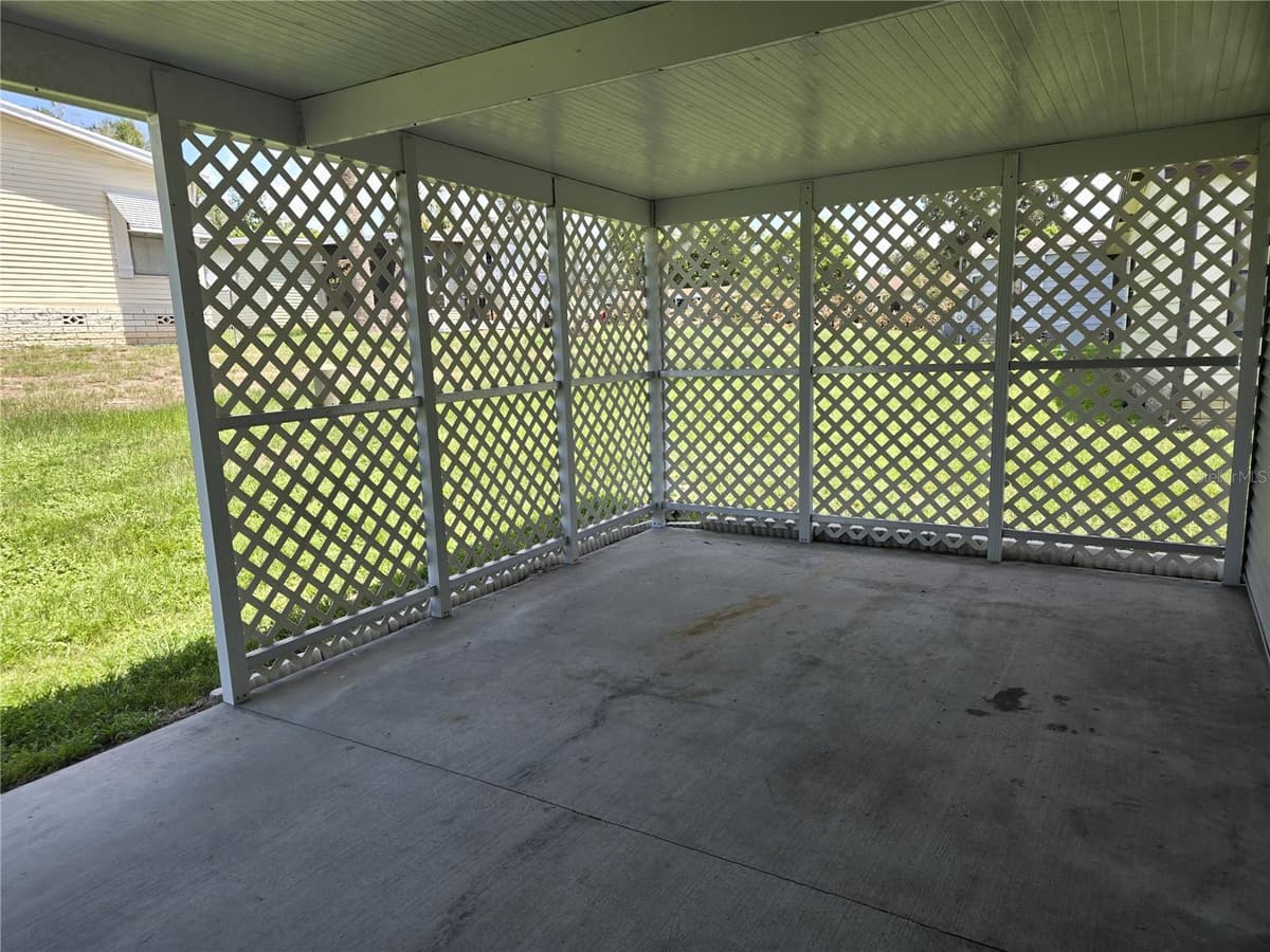 3931 COHEN DRIVE — photo 7 of 35
