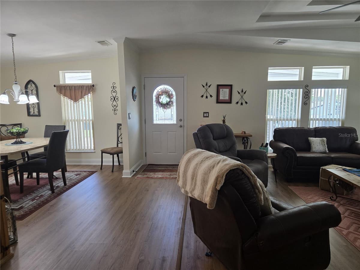 3931 COHEN DRIVE — photo 11 of 35