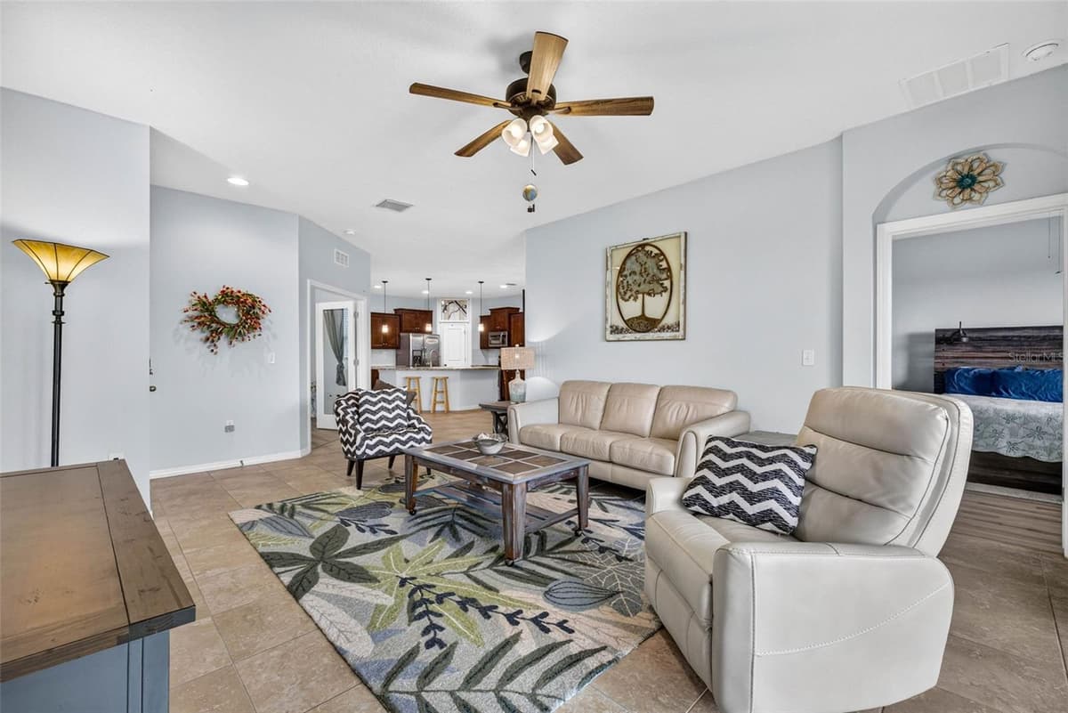 7460 STONEBROOK CIRCLE — photo 9 of 46