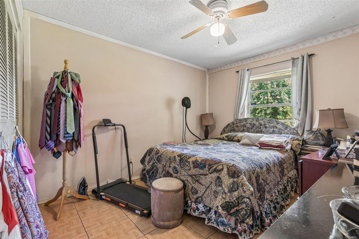 5851 HUTTON DRIVE — photo 14 of 21