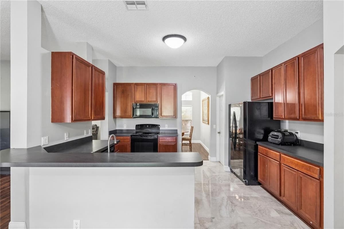 1272 BRAMLEY LANE — photo 17 of 60