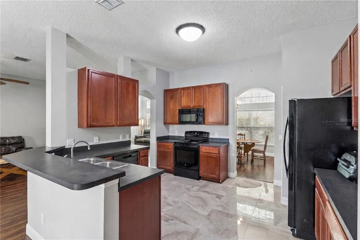 1272 BRAMLEY LANE — photo 19 of 60