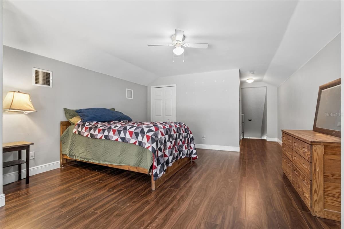 1272 BRAMLEY LANE — photo 26 of 60