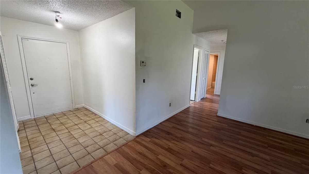 7420 BURNWAY DRIVE — photo 11 of 39