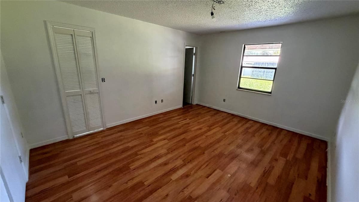 7420 BURNWAY DRIVE — photo 19 of 39