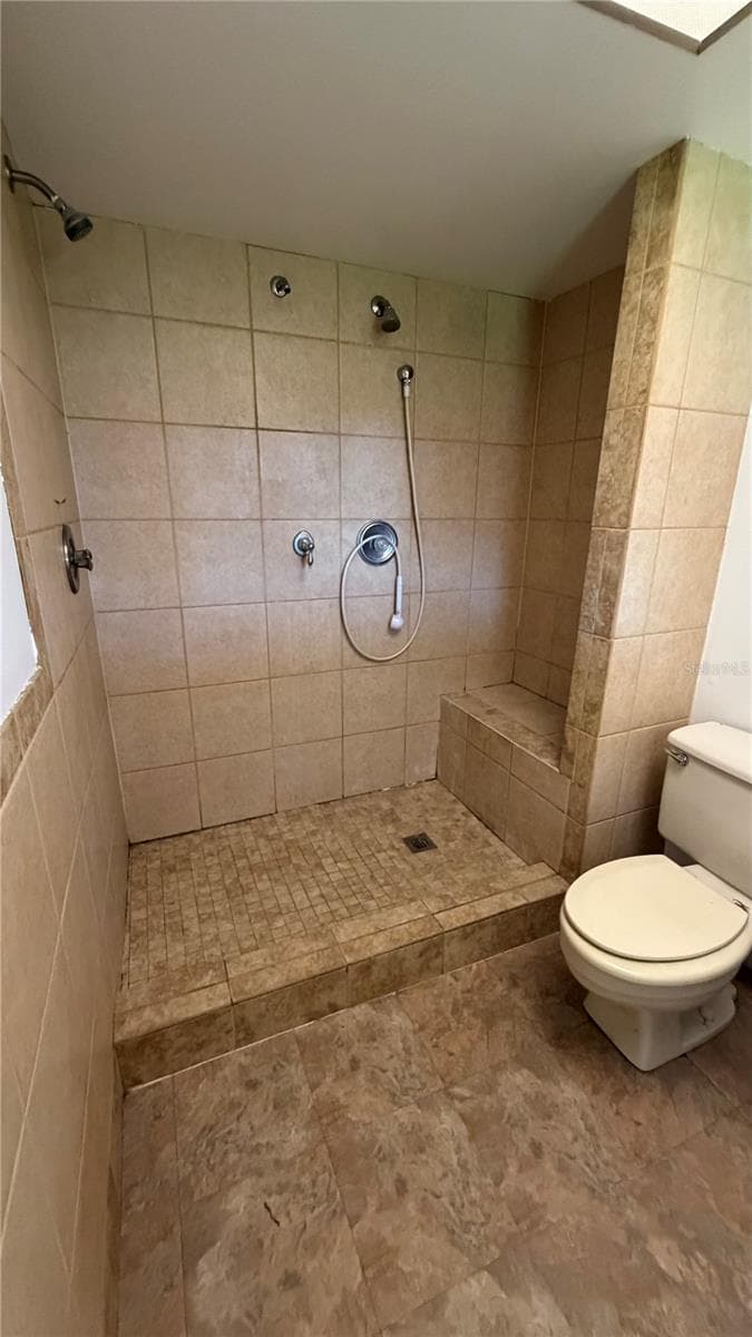 7420 BURNWAY DRIVE — photo 20 of 39