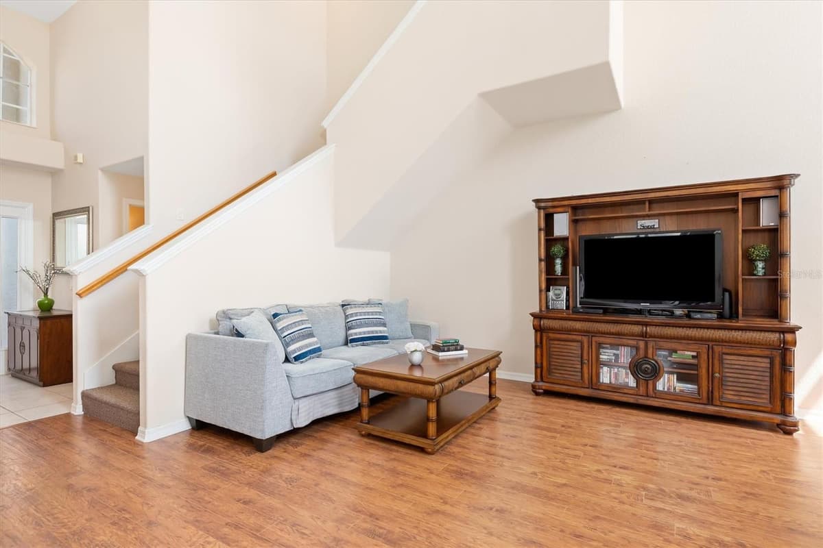 6918 74TH STREET CIRCLE — photo 7 of 55