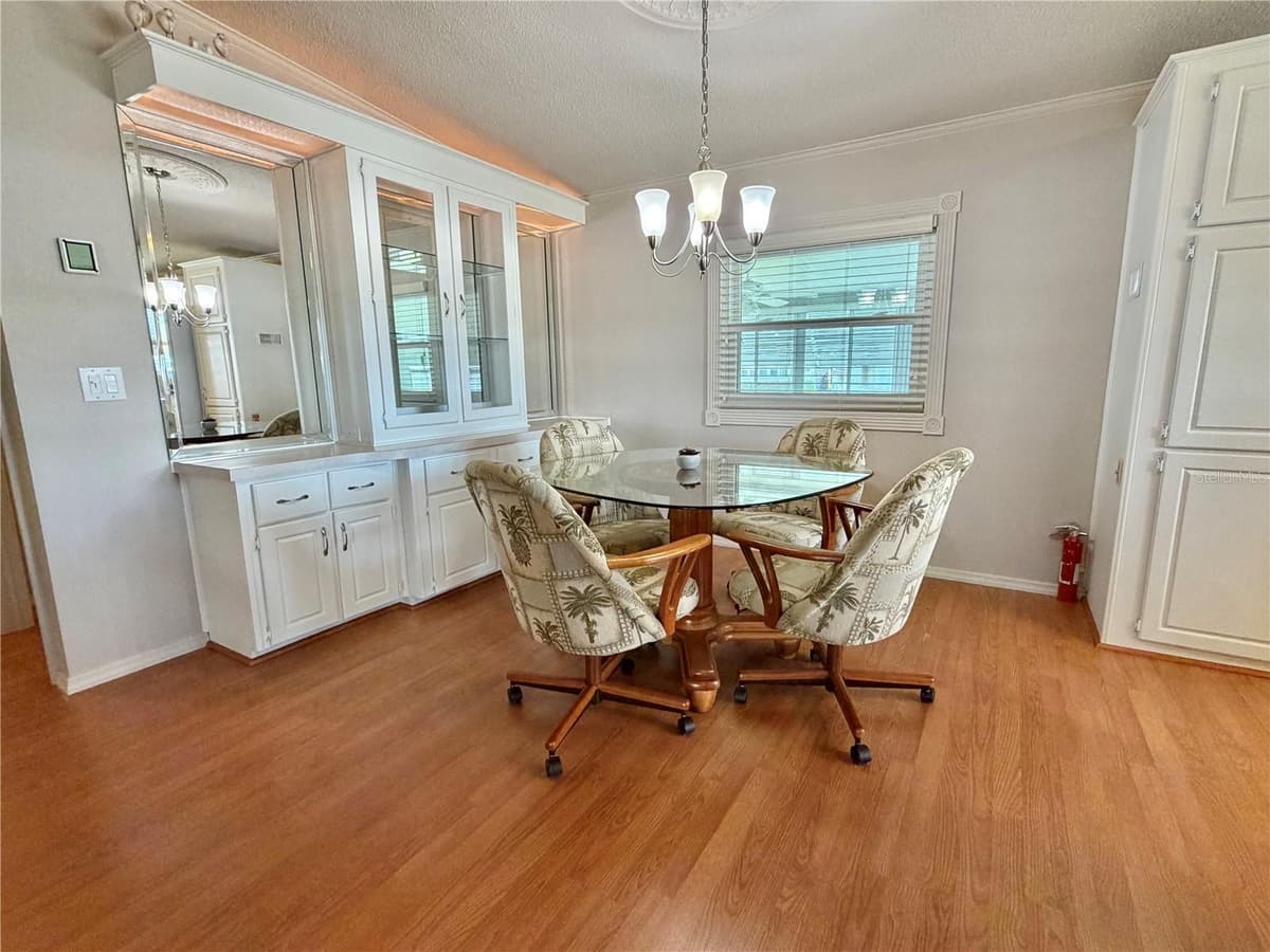 303 HAWTHORNE BOULEVARD — photo 4 of 72