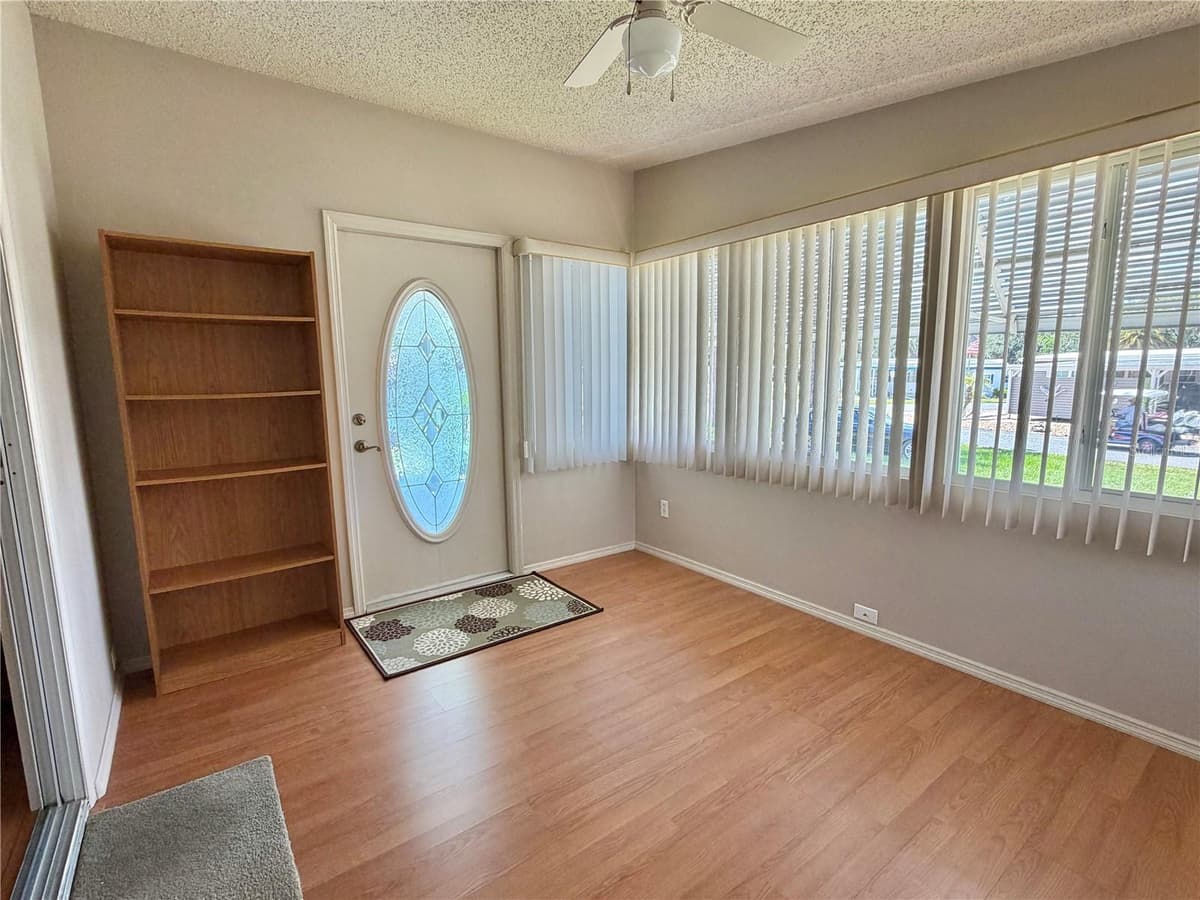 303 HAWTHORNE BOULEVARD — photo 6 of 72