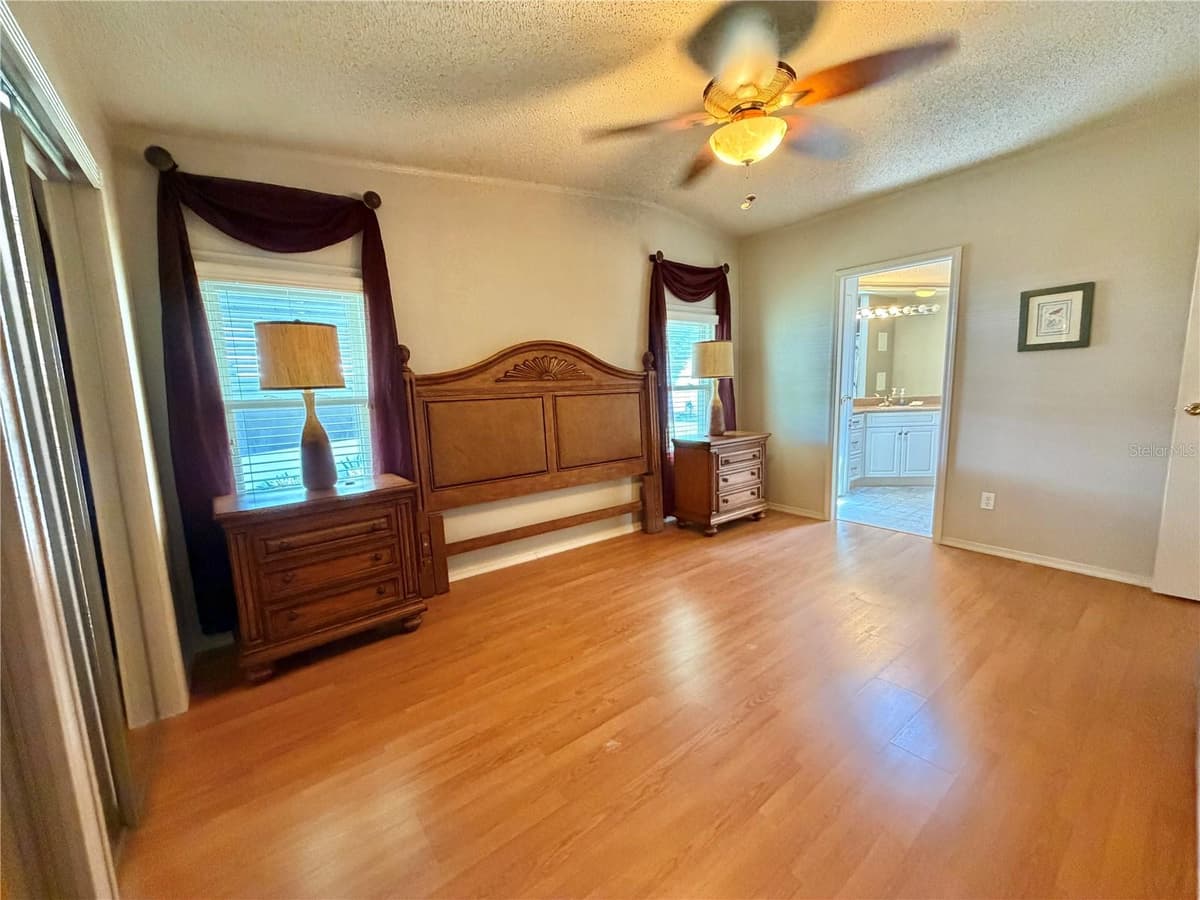 303 HAWTHORNE BOULEVARD — photo 28 of 72