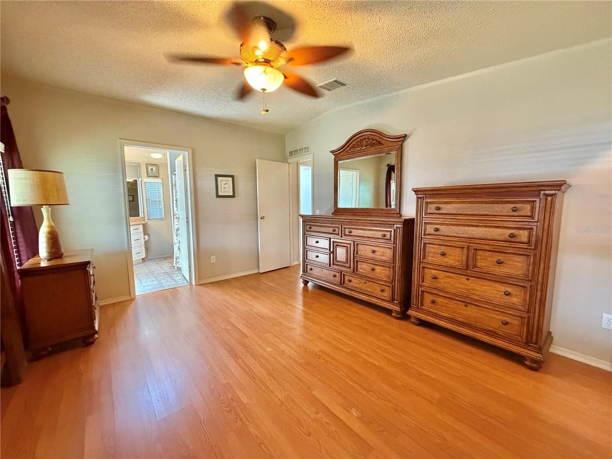 303 HAWTHORNE BOULEVARD — photo 30 of 72