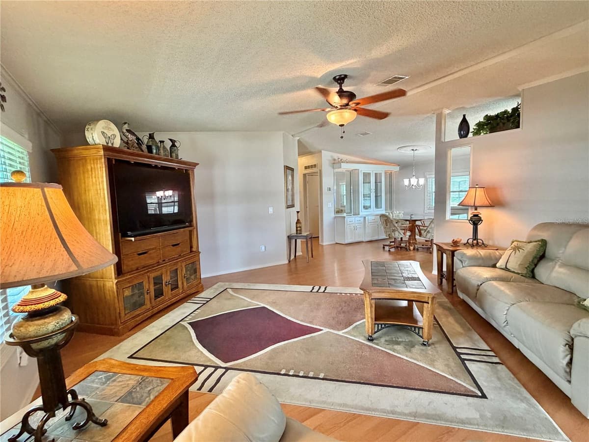 303 HAWTHORNE BOULEVARD — photo 3 of 72