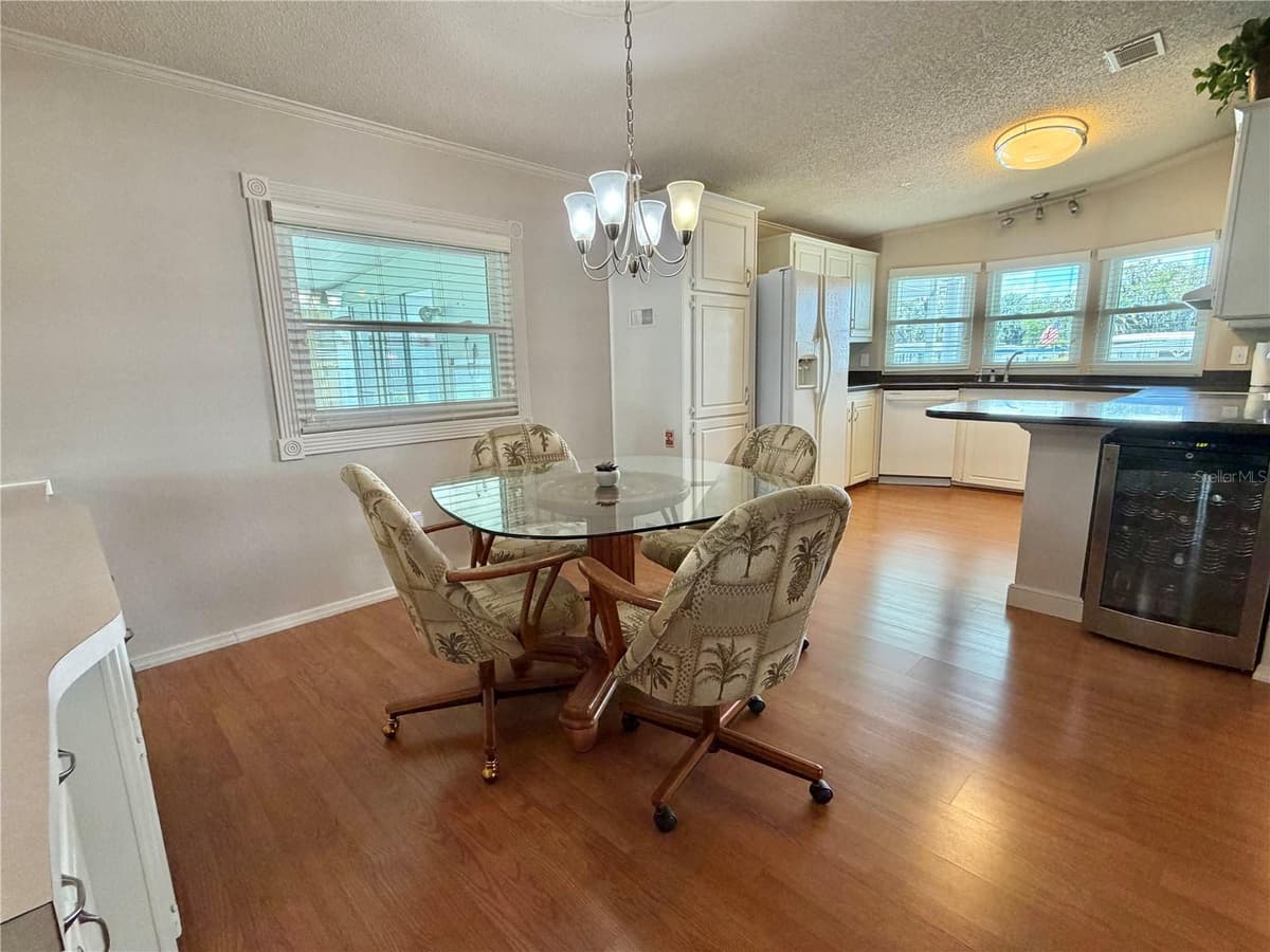 303 HAWTHORNE BOULEVARD — photo 15 of 72