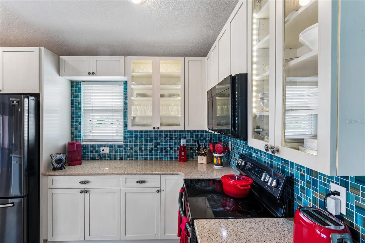 3294 MINNOW CREEK DRIVE — photo 16 of 74