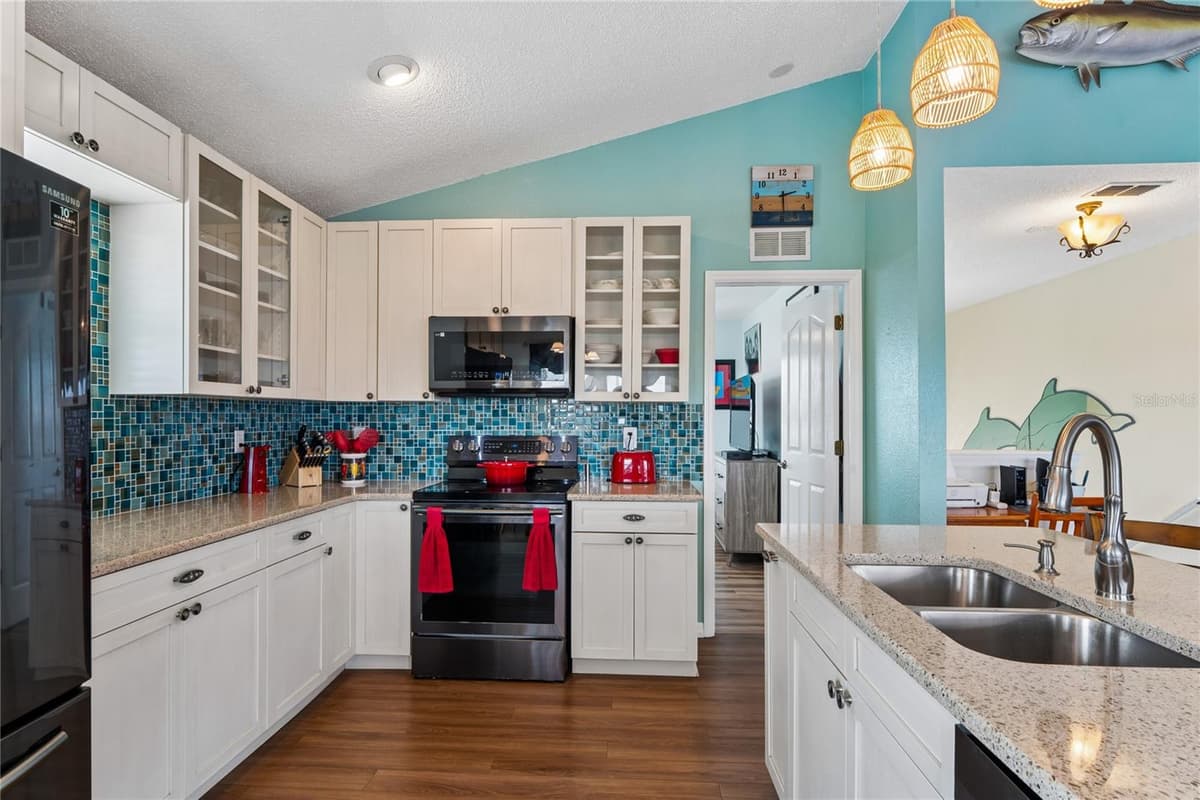3294 MINNOW CREEK DRIVE — photo 17 of 74