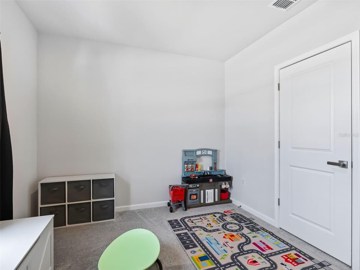 1565 TEXAS AVENUE — photo 32 of 49