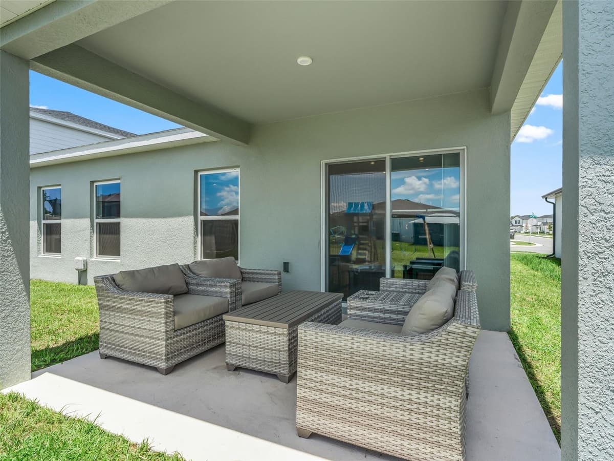 1565 TEXAS AVENUE — photo 40 of 49