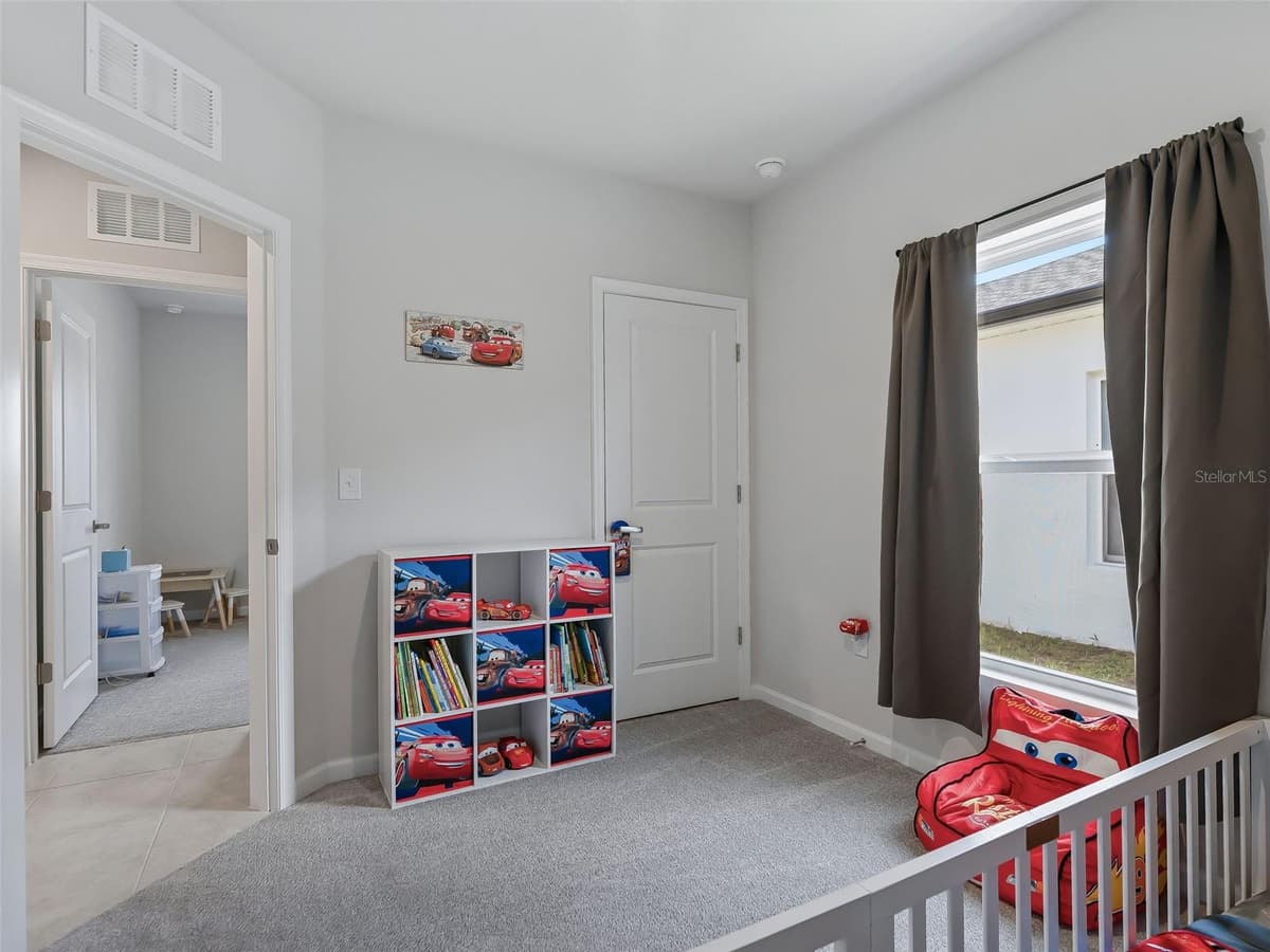 1565 TEXAS AVENUE — photo 35 of 49