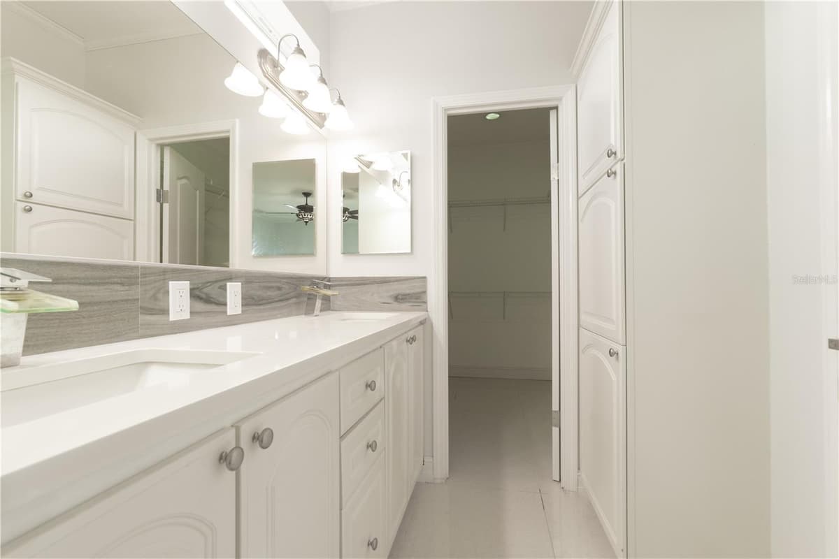 8345 TRILLIUM ROAD — photo 11 of 36