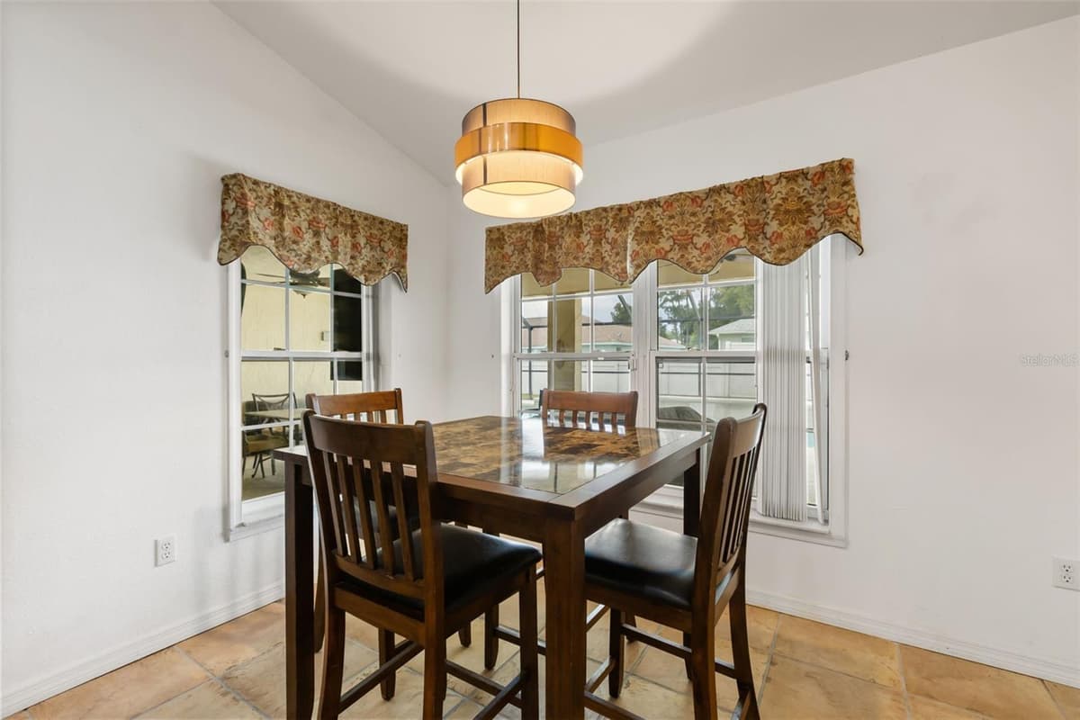 639 MARION OAKS TRAIL — photo 15 of 43