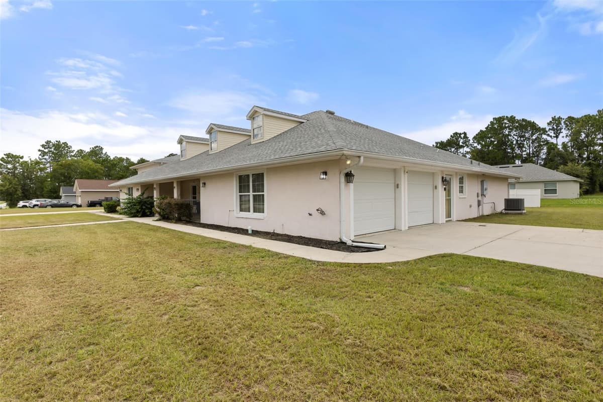 639 MARION OAKS TRAIL — photo 3 of 43