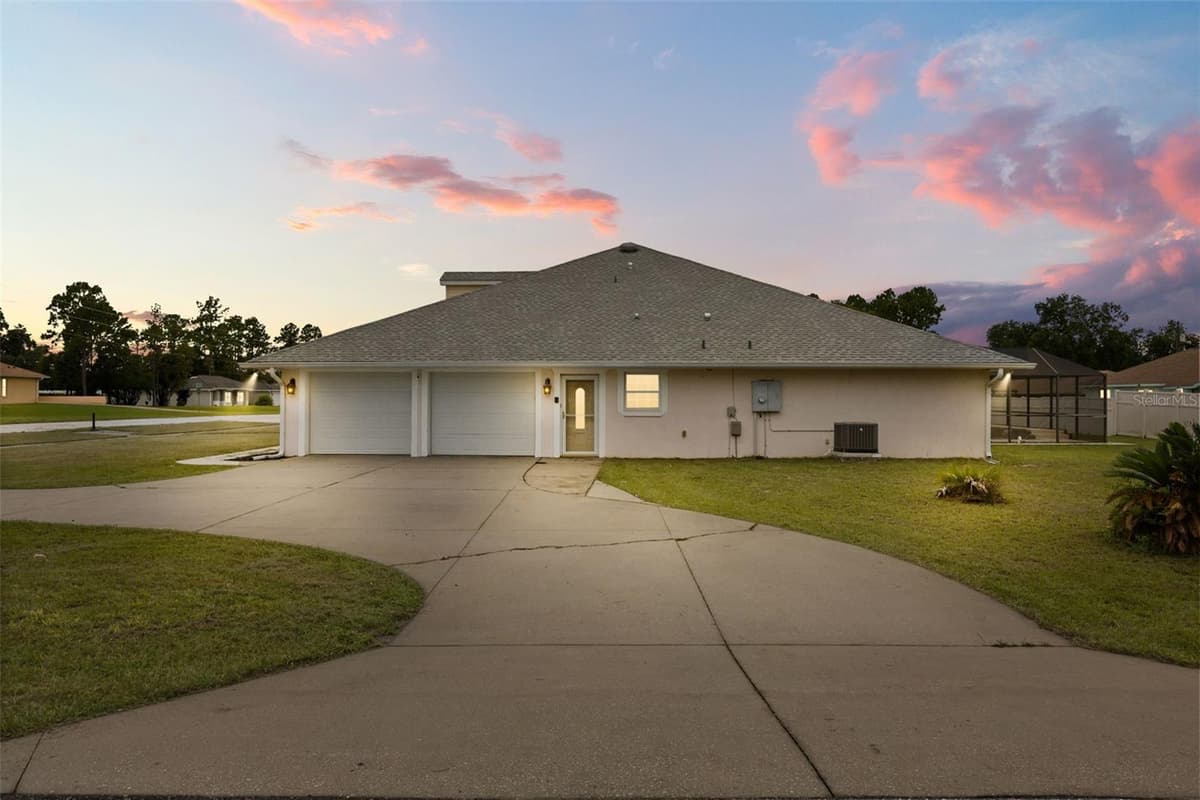 639 MARION OAKS TRAIL — photo 4 of 43